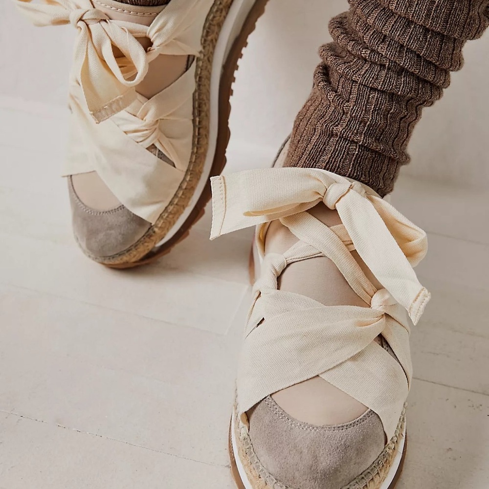 Free people chapmin ivory espadrille sneakers